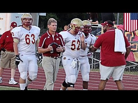 Joven extremadamente sensible ataca a entrenador de futbol luego de no ser aceptado en el equipo