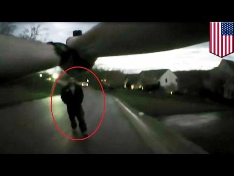 Oficial de policía guarda la calma cuando sospechoso de doble asesinato le grita “!Dispárame!”