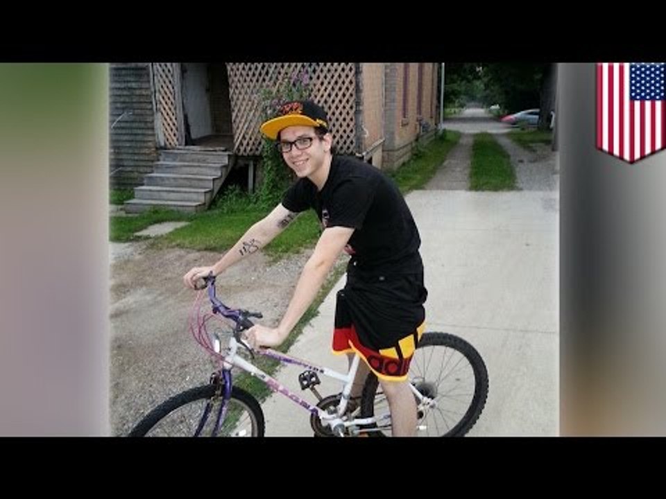 Pizza delivery man stabbed and carjacked outside hospital, still drops off pizzas - TomoNews