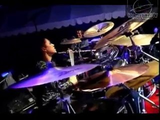 Gadisku (SEARCH live concert 2004)