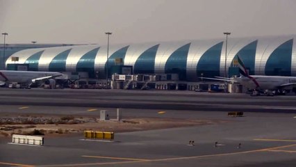 Emirates Airline takeoff in Dubai Airport