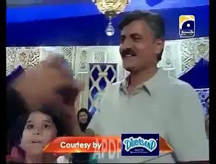 Check out the Tharki Pan of Aamir Liaquat in a Live Show -