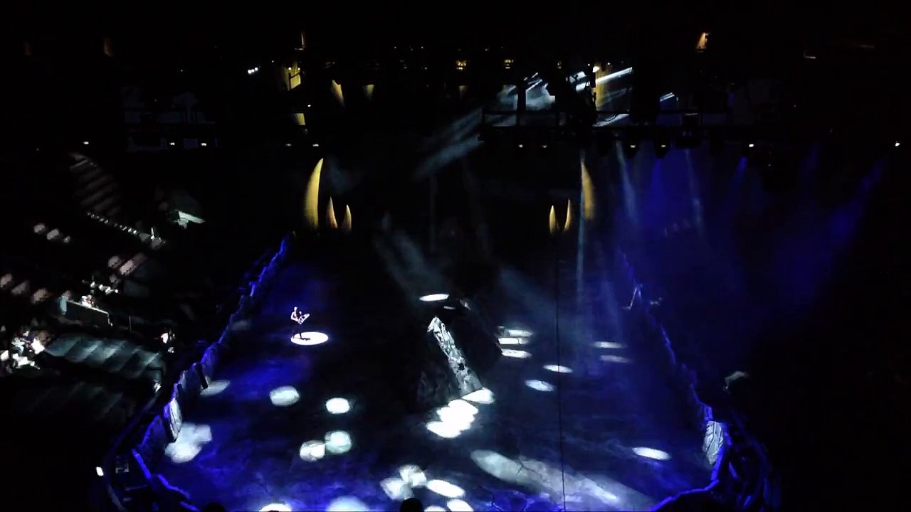 Walking With Dinosaurs - The Arena Spectacular - Part 1