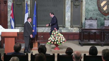 Hollande pide fin del embargo en Cuba