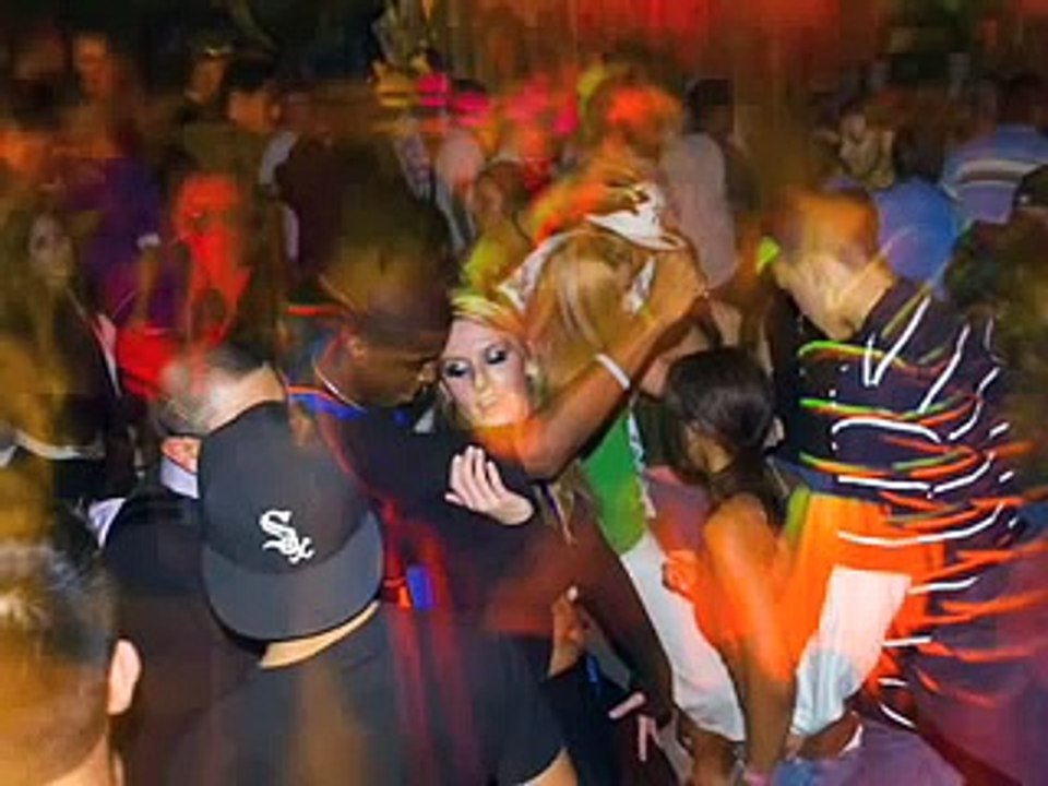 Freak Dancing
