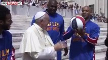 Pope Francis show off his basketball 