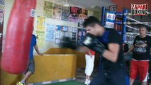 Zápari Boxing Gym: Zurdo Ramírez golpeando el costal