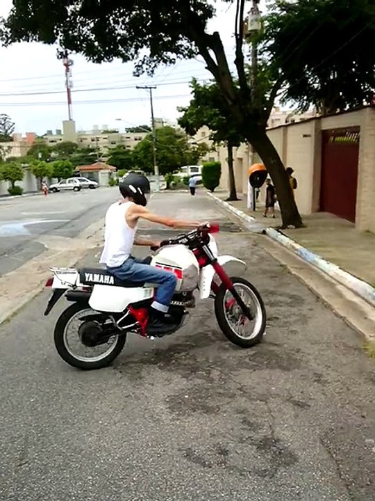 TESTE DA TÉNÉRÉ 600 1989