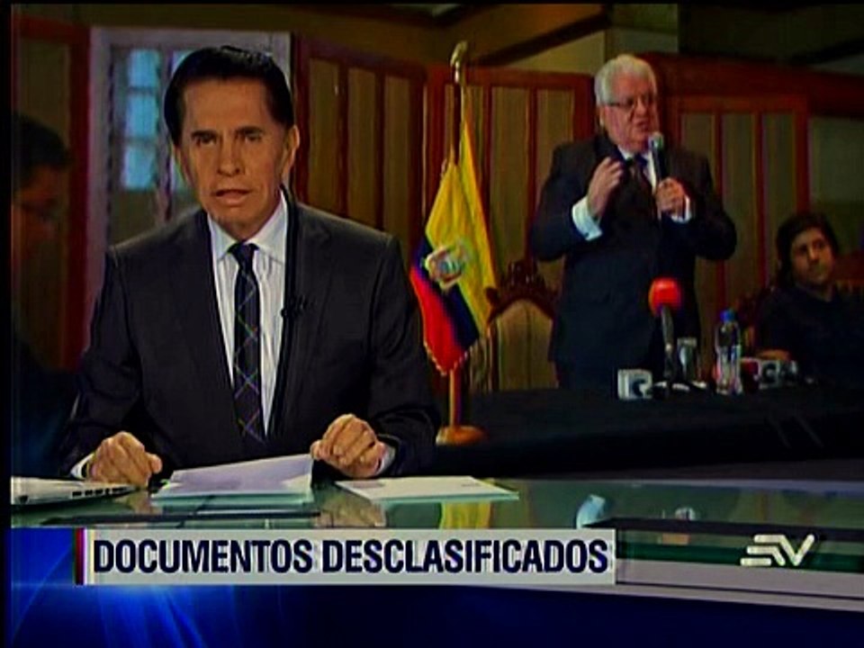 Autoridades entregaron documentos desclasificados del caso Roldós