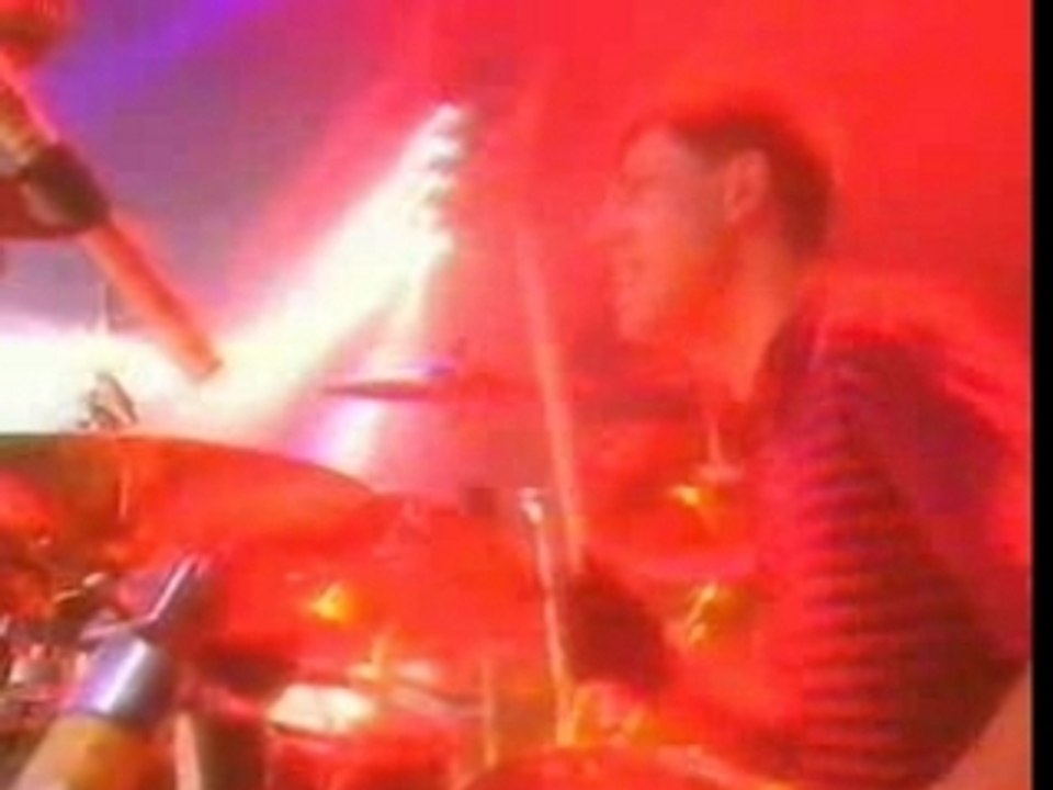 Dire Straits On Every Street Live