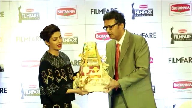 madhur bhandarkar not to direct priyanka chopra madamji