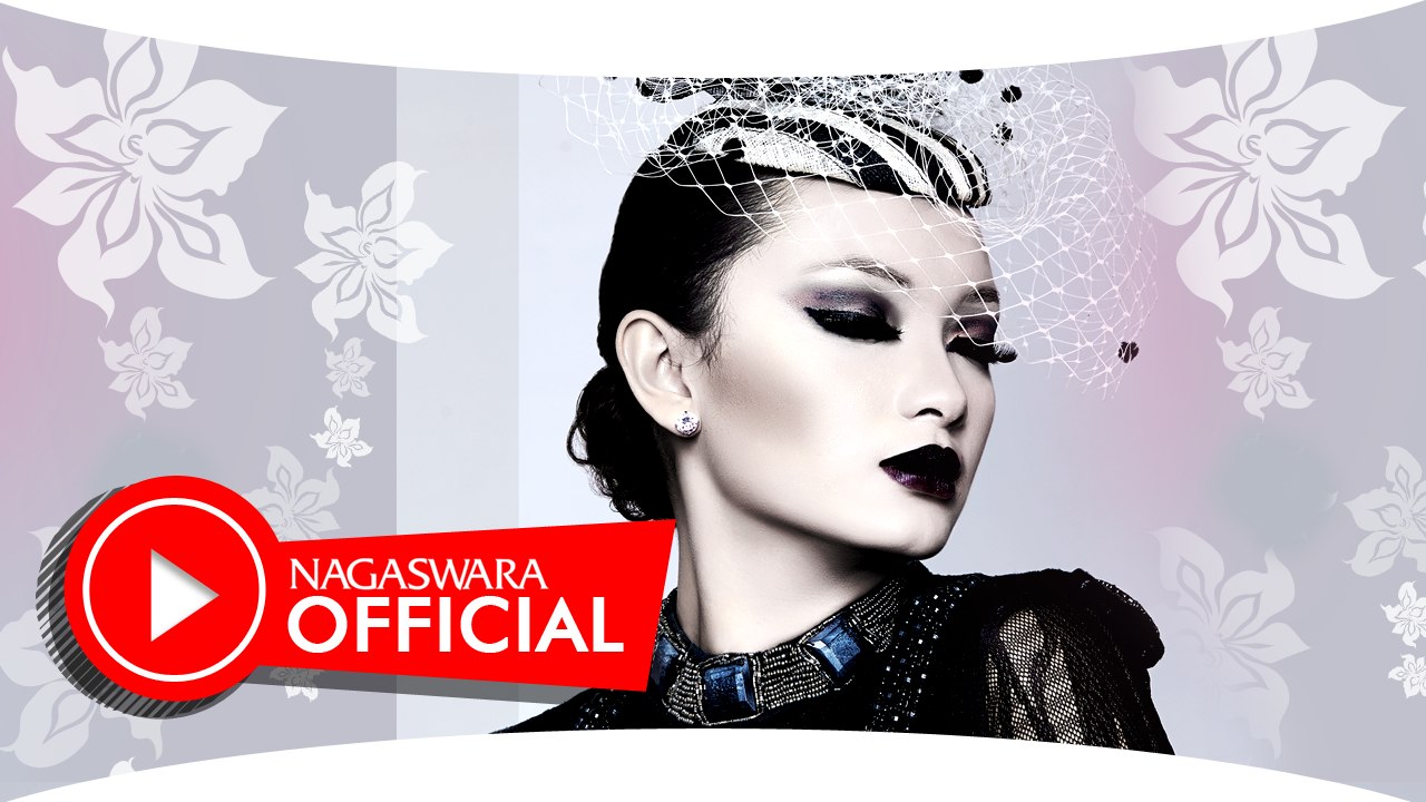 Zaskia Gotik - Cukup 1 Menit Remix Version - Official Music Video NAGASWARA