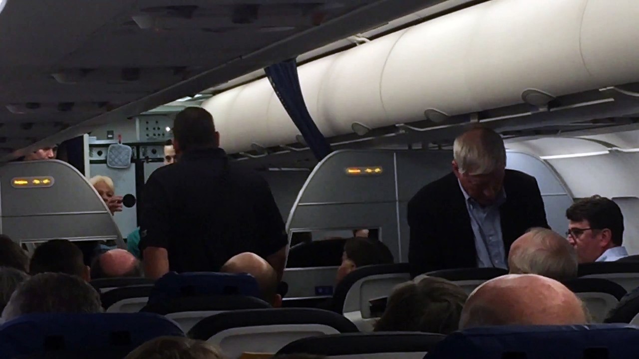 Autistic Girl Allegedly Removed From United Flight for Acting "Fussy"
