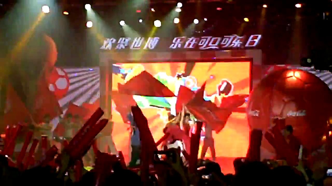 Coca Cola Shanghai Expo Concert   Jacky Cheung and K'naan singing World Cup 2010 Theme Song