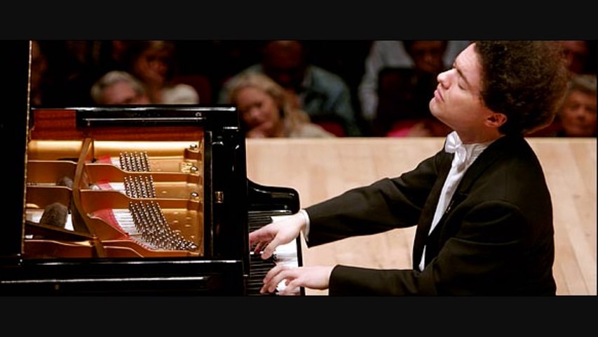 Evgeny Kissin plays Chopin Ballade no.1 - video Dailymotion
