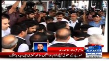 Fight between PTI Parliamentarians and Police Officers in front of Parliament House