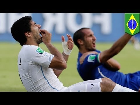 World Cup 2014: Luis Suarez bites again in Uruguay's win over Italy