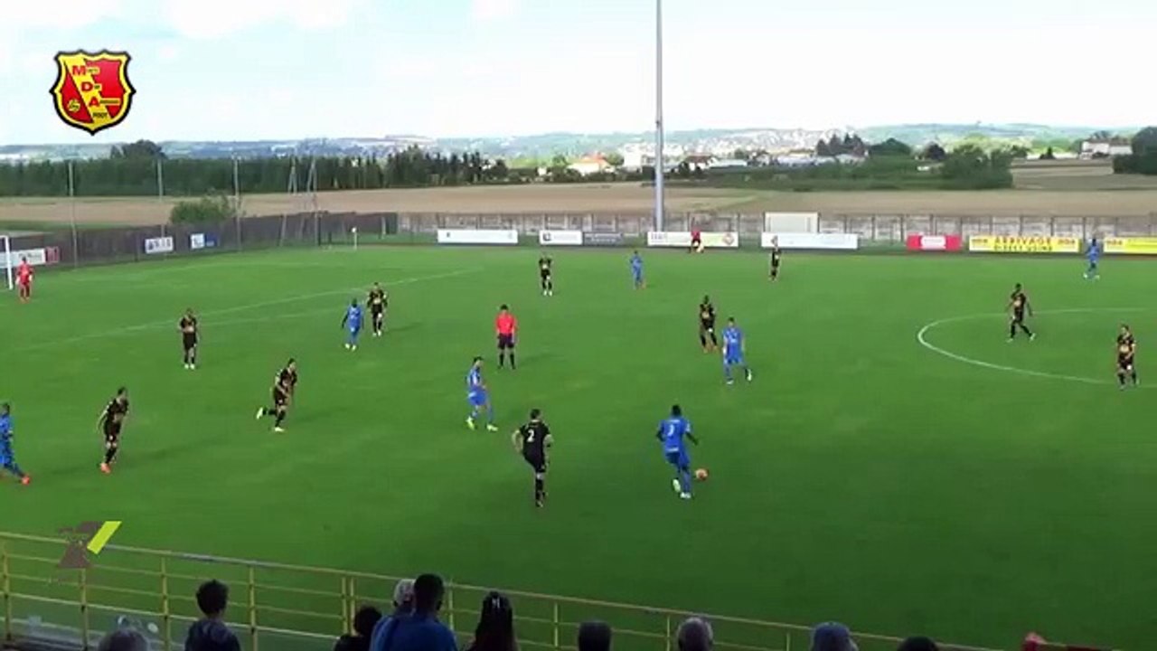 Magnifique but de Ludovic Giuly avec MDA Chasselay