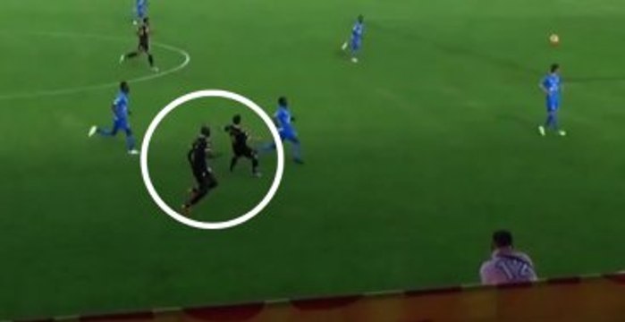 38'lik Giuly, Orta Sahadan Kaleciyi Avladı