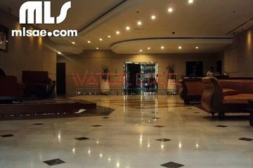 Higher floor Vacant 1 br in Sulafa tower with a nice view - mlsae.com