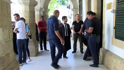 Ünlü modacıya ’uyuşturucu’ gözaltısı