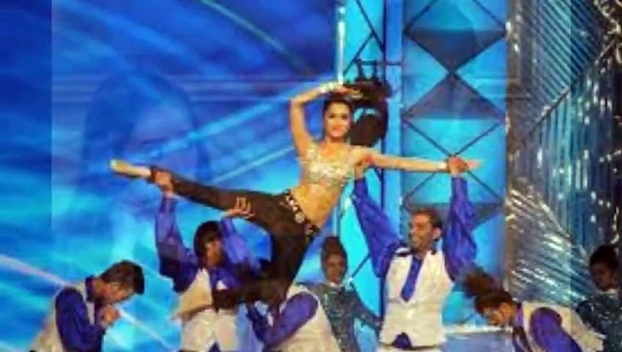 ABCD 2 official  -  Ek Ishaaron Mein Video Song - Varun Dhawan and Shraddha Kapoor