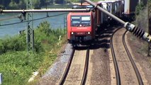 Züge und Schiffe zwischen Assmannshausen und Rüdesheim, 185, 2x SBB Cargo Re482, 427, 2x 428