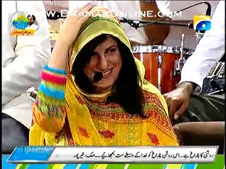 Aamir Liaquat telling that dr bilquees was afraid of him at first, also telling funny facts