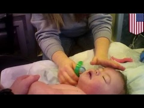 Кадры спасения маленькой девочки, выжившей после аварии в реке