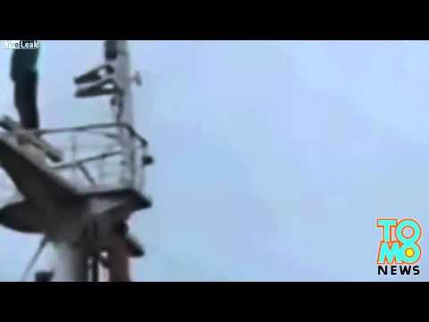 Самоубийцу спас товарищ по плаванию. Вера в человечество восстановлена!