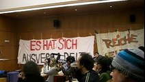 #unibrennt Vortrag von Robert Menasse im besetzten Hörsaal der Uni Salzburg (unzensiert Teil 1/4)