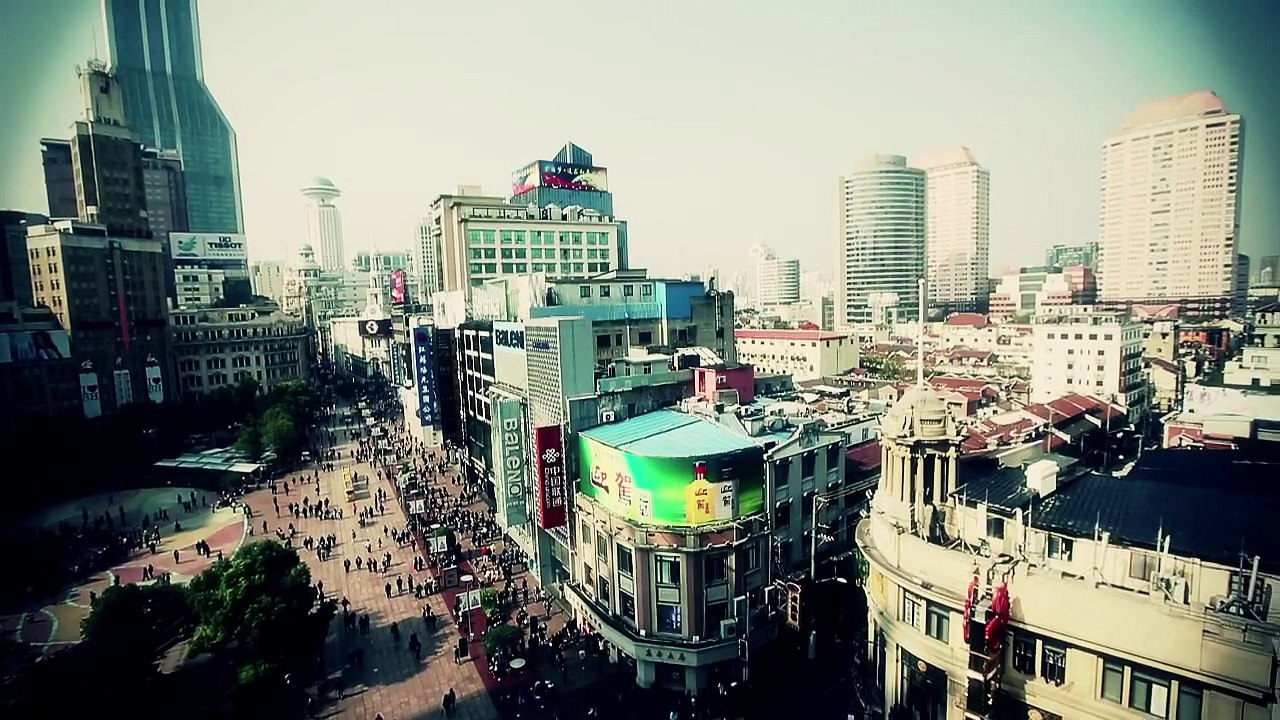 FunForLouis Turns Kung-Fu Master in Shanghai