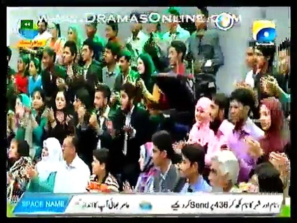 Amir Liaqat Flirting with Neelum Munir On His Live Morning Show & Got Angry On His Singer