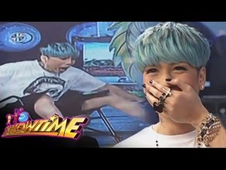 Vice Ganda fell off his chair