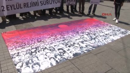 İstanbul'da "Kenan Evren" Protestoları
