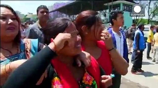 Séisme dans l'Himalaya : témoignages à Katmandou et New Delhi