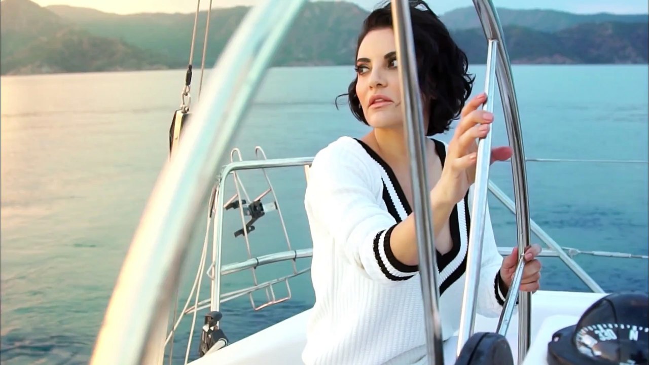 Göksel- Denize Bıraksam (Official Video)