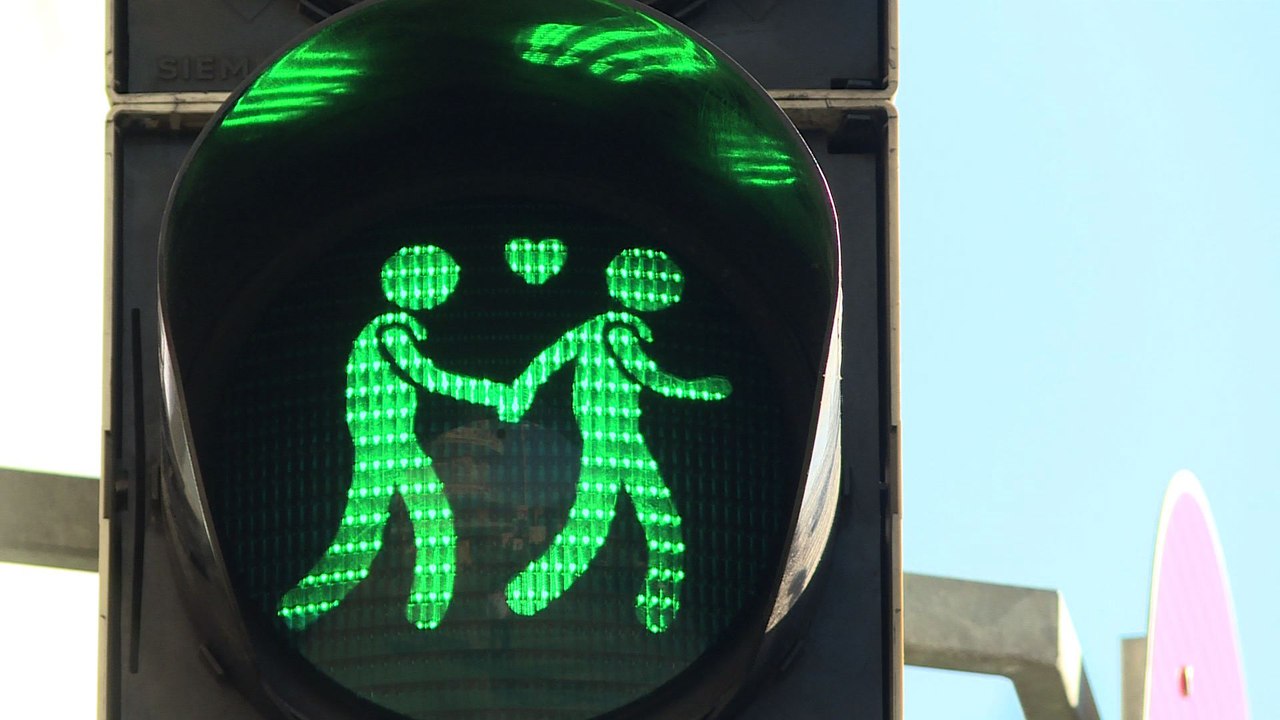 A Vienne, des feux tricolores "gay friendly"