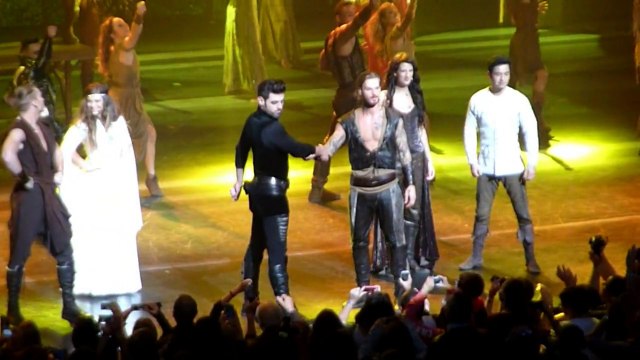 Robin des Bois - Un Jour Qui Se Rêve Live @ Palais des Congrès, Paris, 2013 HD