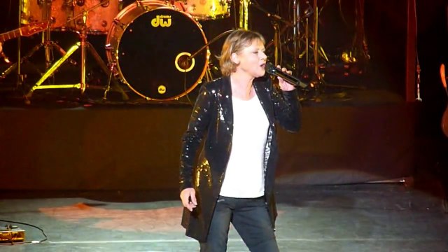 Dorothée - Maman Live @ Olympia, Paris, 2010 HD
