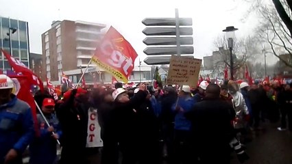 SAMBRE ET MEUSE "A bas le Front National"