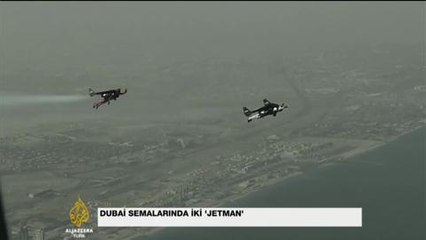 Dubai semalarında iki 'Jetman'