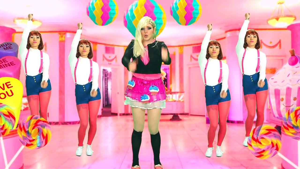 Avril Lavigne - Hello Kitty PARODY