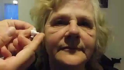 Essai en live de l'instantly Ageless™ sur Maman, en 3mn chrono ! Etonnant !
