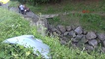 Zonguldak - Takla Atan Otomobil Dereye Uçtu: 2 Ölü, 2 Yaralı