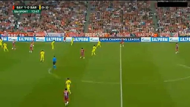 Bastian Schweinsteiger Great Long Range Shot - Bayern München vs Barcelona 12.05.2015