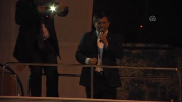 Davutoğlu: Kararlı Bir Şekilde Yolumuza Devam Edeceğiz