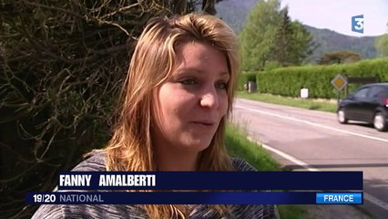 Un char militaire écrase deux voitures en Isère