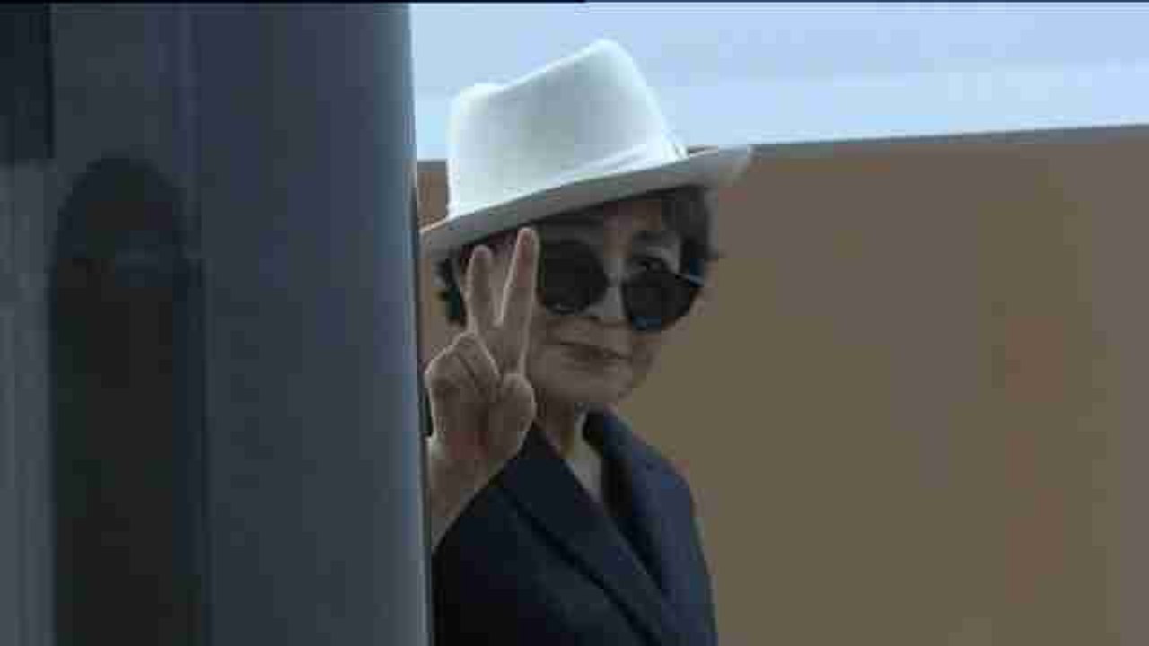 Yoko Ono acepta el "mea culpa" del MoMA