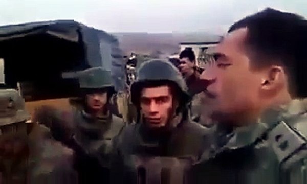 Askere kimlik soran PKK'lıya komutandan yumruk